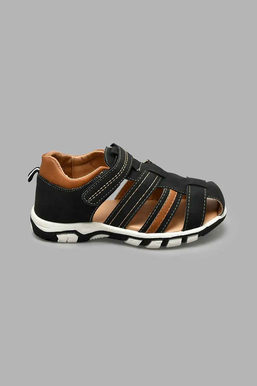 Black Fisherman Sandal