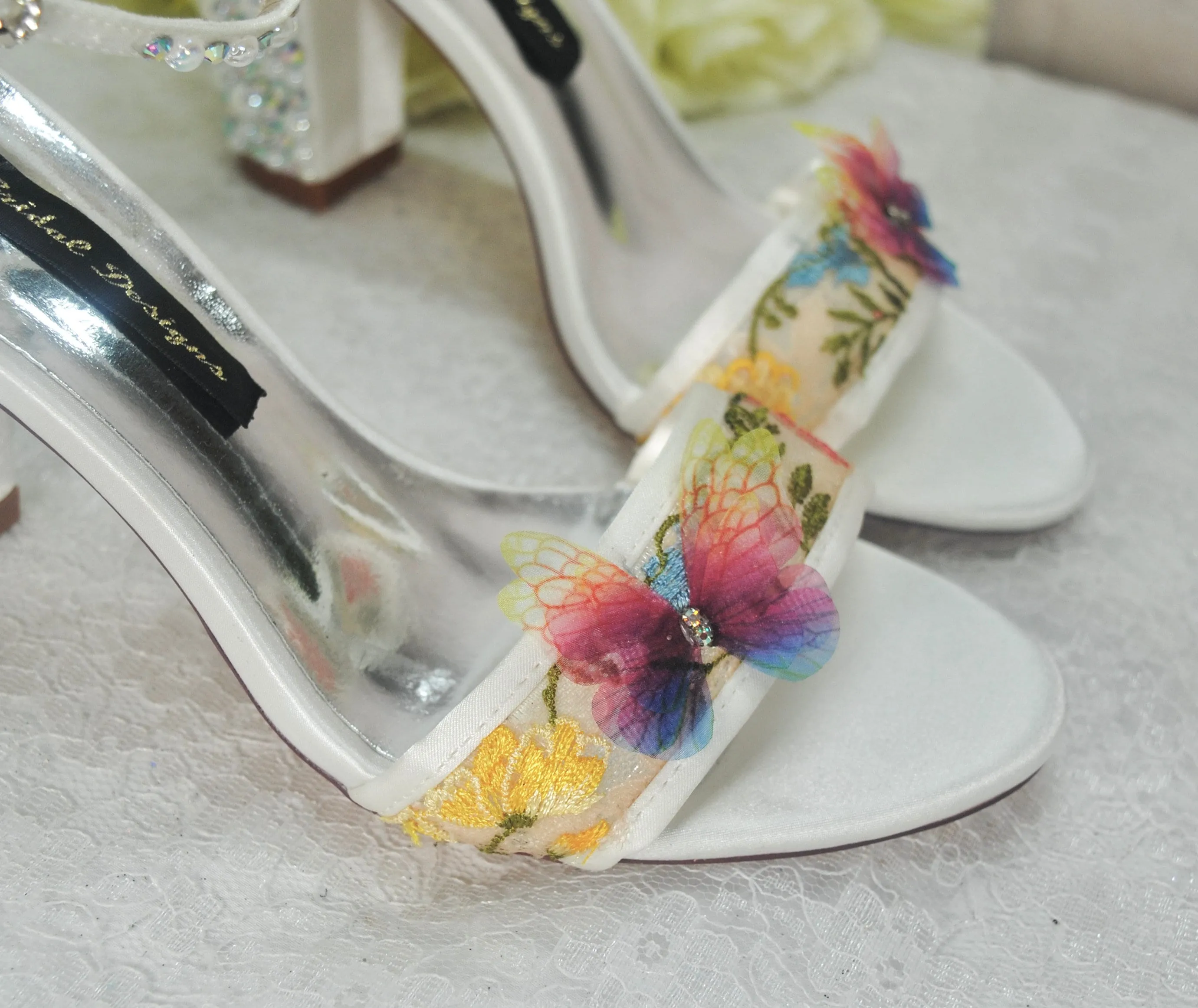 Embroidered Block Heel Bridal Shoes with Silk Butterflies