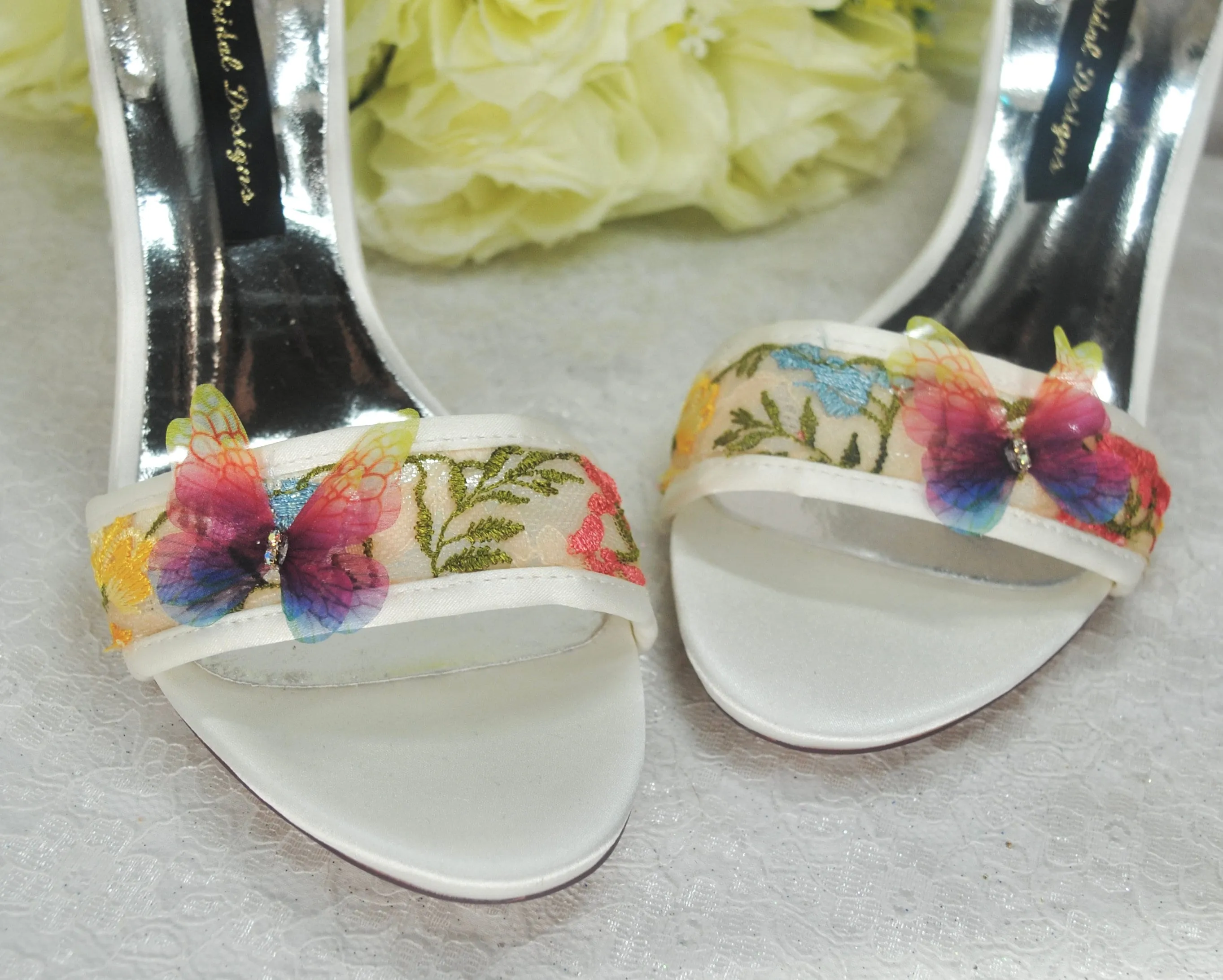 Embroidered Block Heel Bridal Shoes with Silk Butterflies