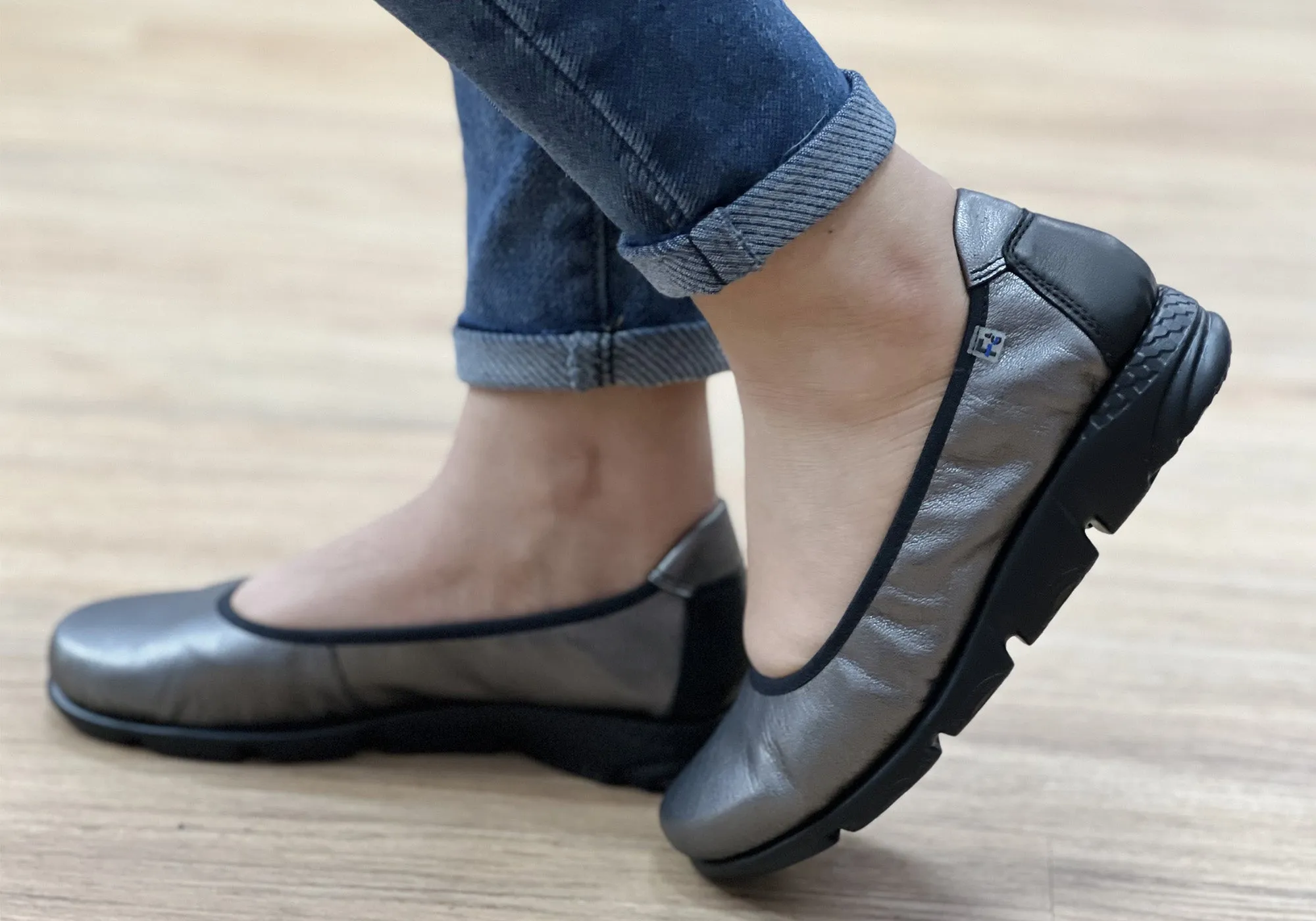 Flex & Go Akiko Womens Leather Ballet Flats Shoes Made In Portugal