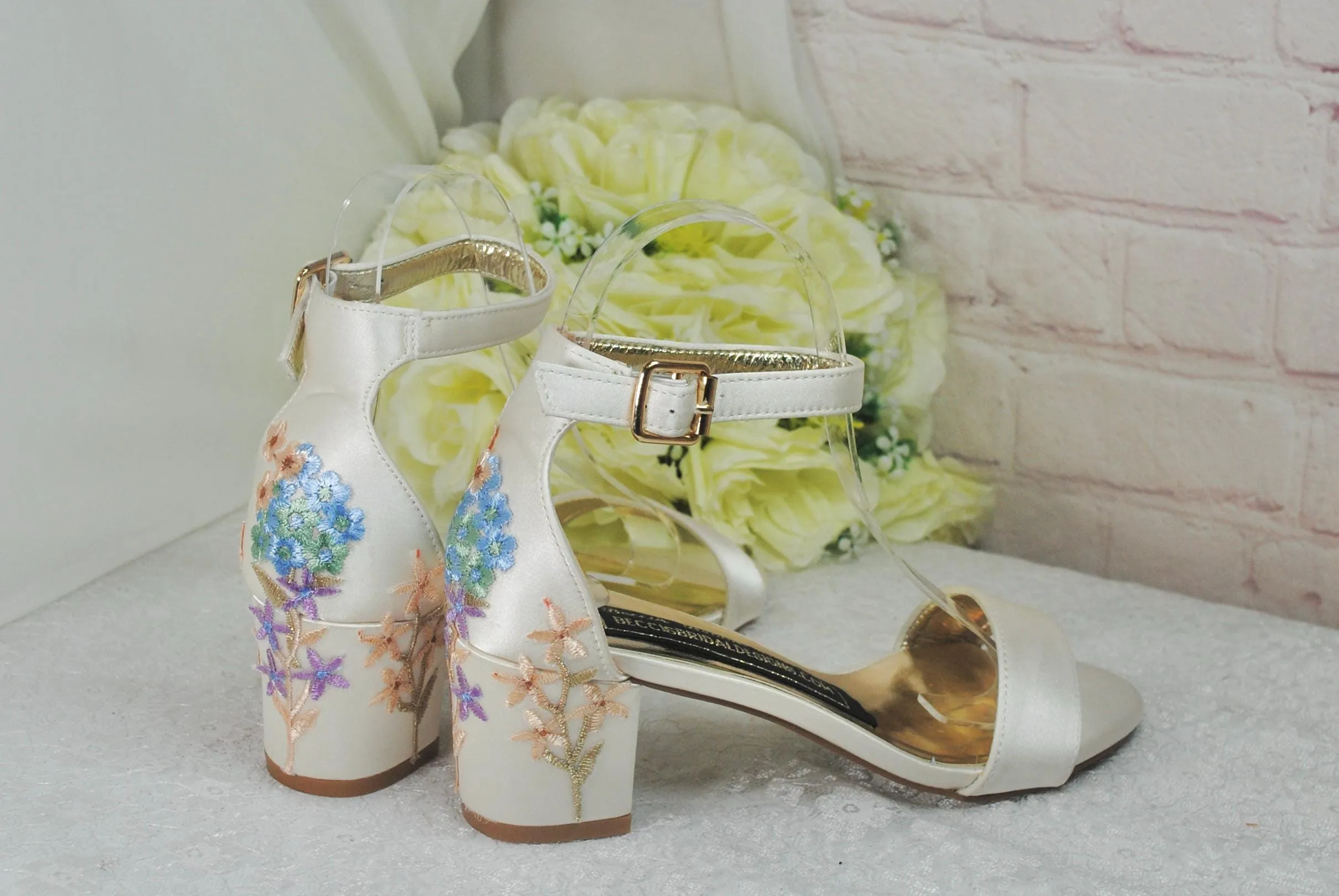 Ivory Block Heel Bridal Sandals, Low heels, Embroidered Wedding Shoes for Bride