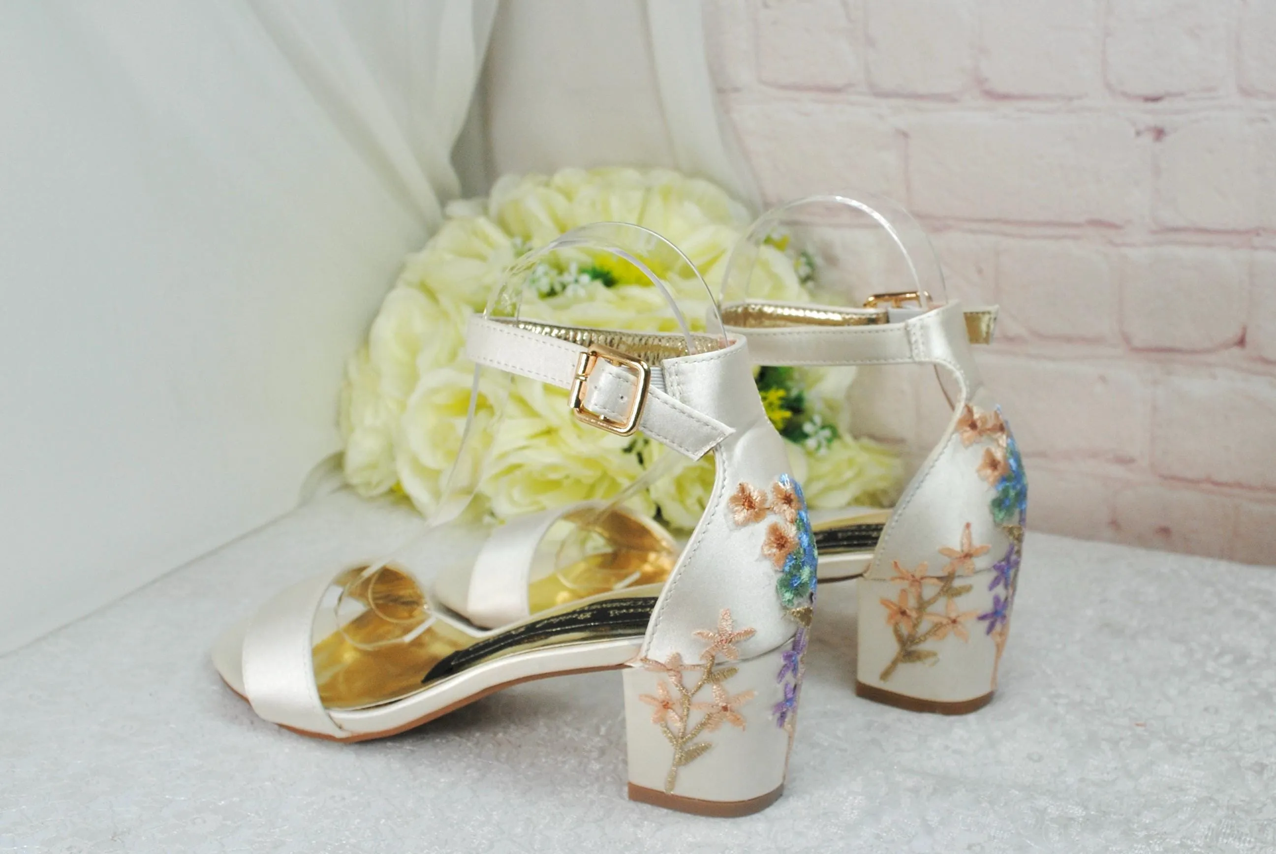 Ivory Block Heel Bridal Sandals, Low heels, Embroidered Wedding Shoes for Bride