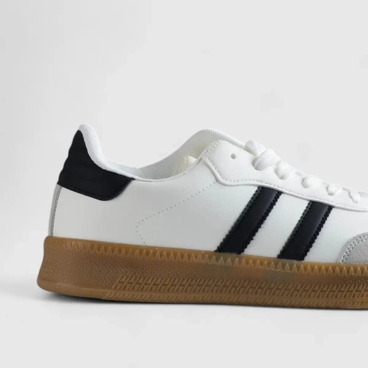 K7 George Sneaker Black/White