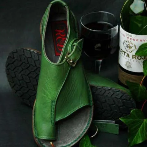 Open Toe Buckle Walking Sandals