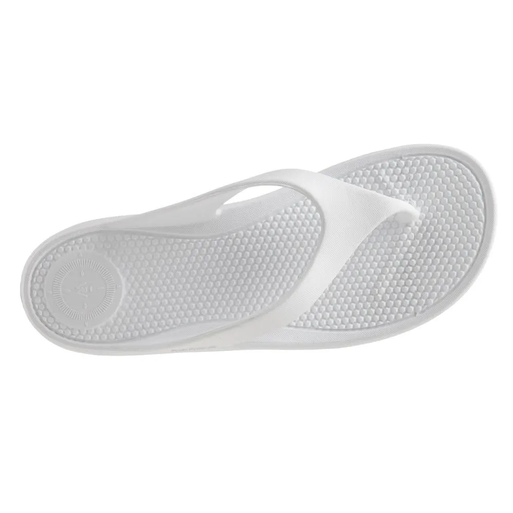 Women's Ara Thong with Everywear® Technology